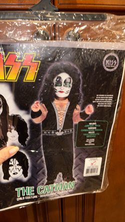 Kiss. The cat man.  Toddler. Child. Boys.   Halloween costume.   2–4 new.