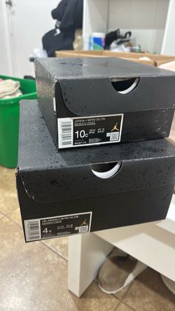 Jordan black cats