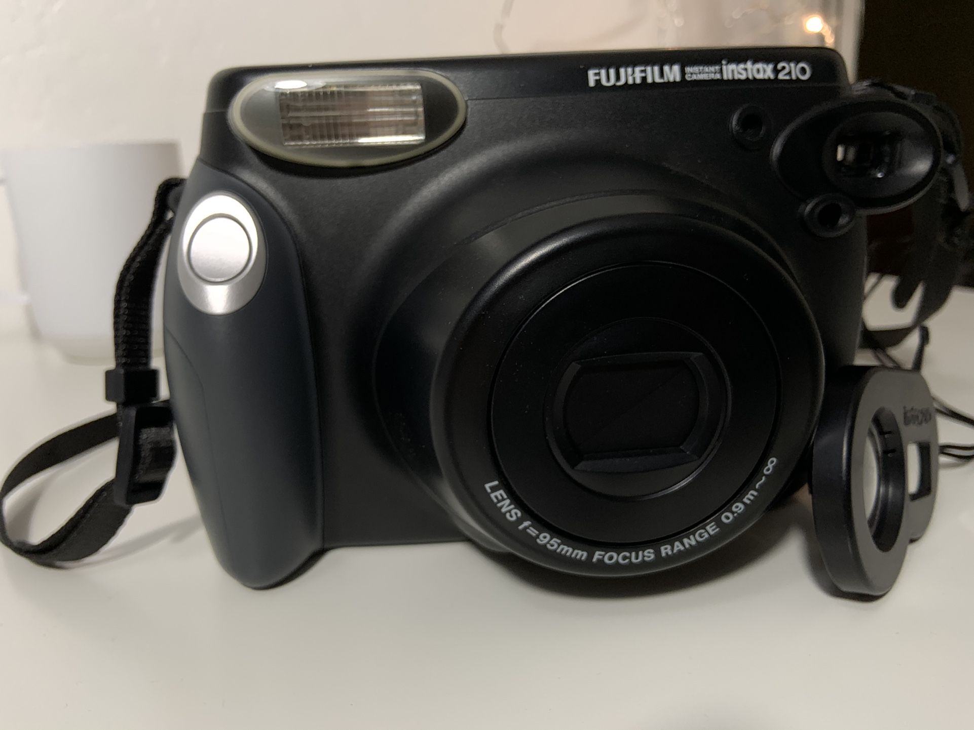 FUJIFILM instax 210