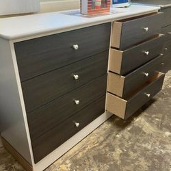 8 Drawer dresser