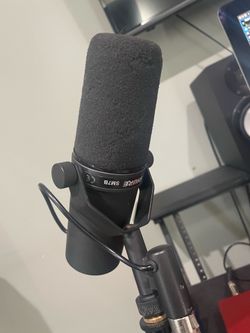 Shure SM7B Microphone