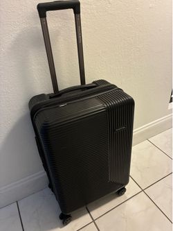 Traveler’s choice luggage