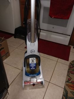 NEW HOOVER CARPET HEFTY DUTY CLEANER WE USED 1 TIME WE GOT NO MORE CARPETS SO YOUR GAIN 29 FIRM PAID 139