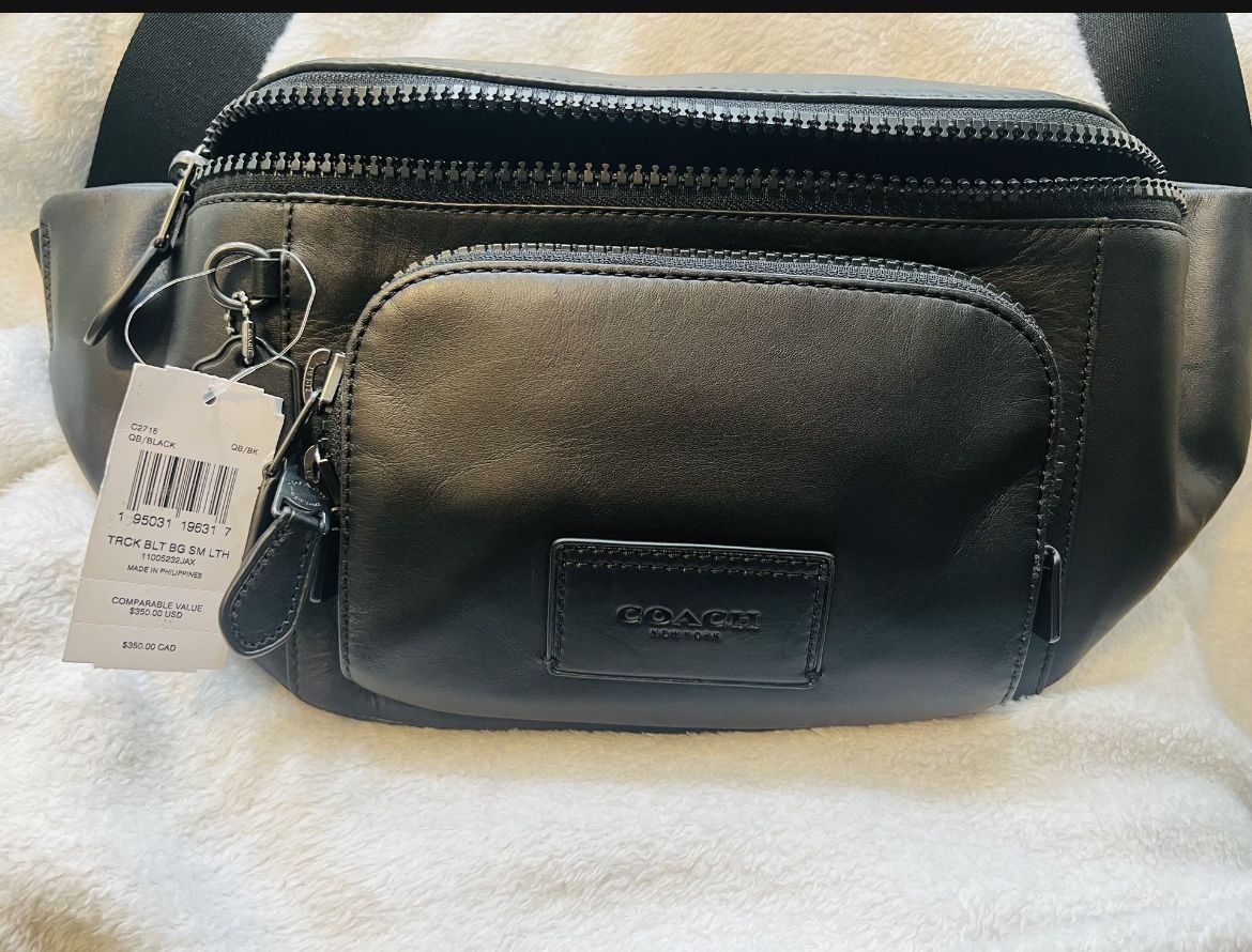 NWT COACH TRACK BAG