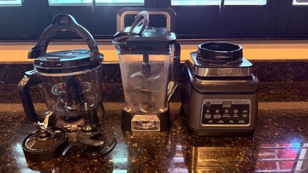 Highly Rated Ninja Blender/Food Processor set