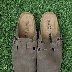 Birkenstocks clogs
