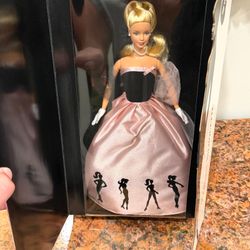 Vintage 2000 Timeless Silhouette Barbie Doll Special Edition Mattel Avon