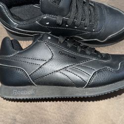 Reebok - Size 2.5 Kids
