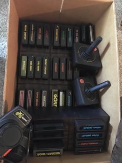 BIG Lot of Atari Games & 2 Joysticks