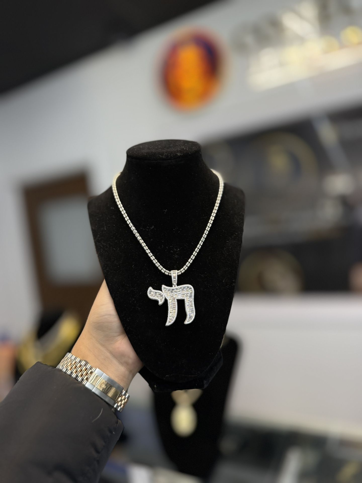 925 Sterling Silver Chain + Pendant 