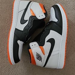 Air Jordan Retro 1 High "Electro Orange " Size 13 Men 