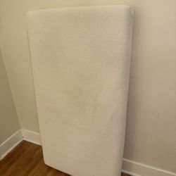 LIKE NEW! Naturepedic Breathable Organic 2-Stage Baby Crib Mattress