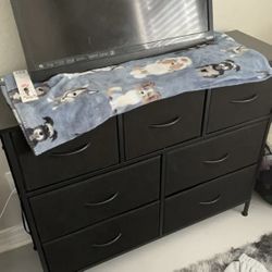 Good dresser 