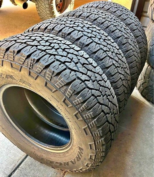 265 70 17 Goodyear Tires Con 80% De Vida Las 4tires ✅️📣📣