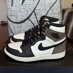 Air Jordan 1 Retro Dark Mocha  Size 7.5 