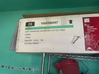 6.5 Foot Potted Lighted Working Christmas Tree New Open Box