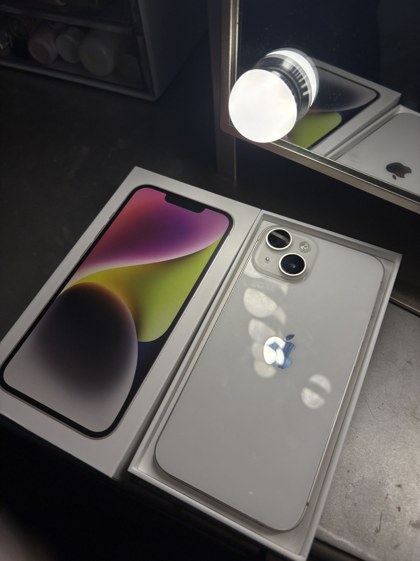 iPhone 14