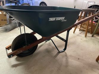 True Temper 6-cu ft one wheel Steel Push Wheelbarrow Flat-free Tire