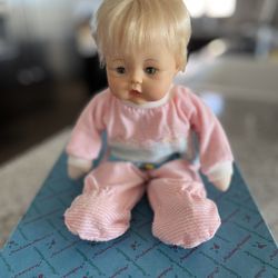 Madame Alexander Baby Huggums