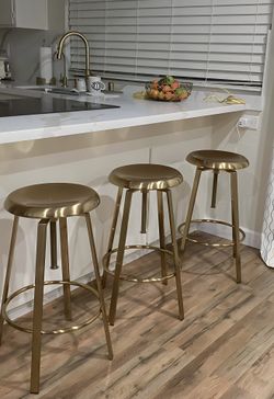 (3) BRAND NEW BARSTOOLS (ADJUSTABLE)!!!