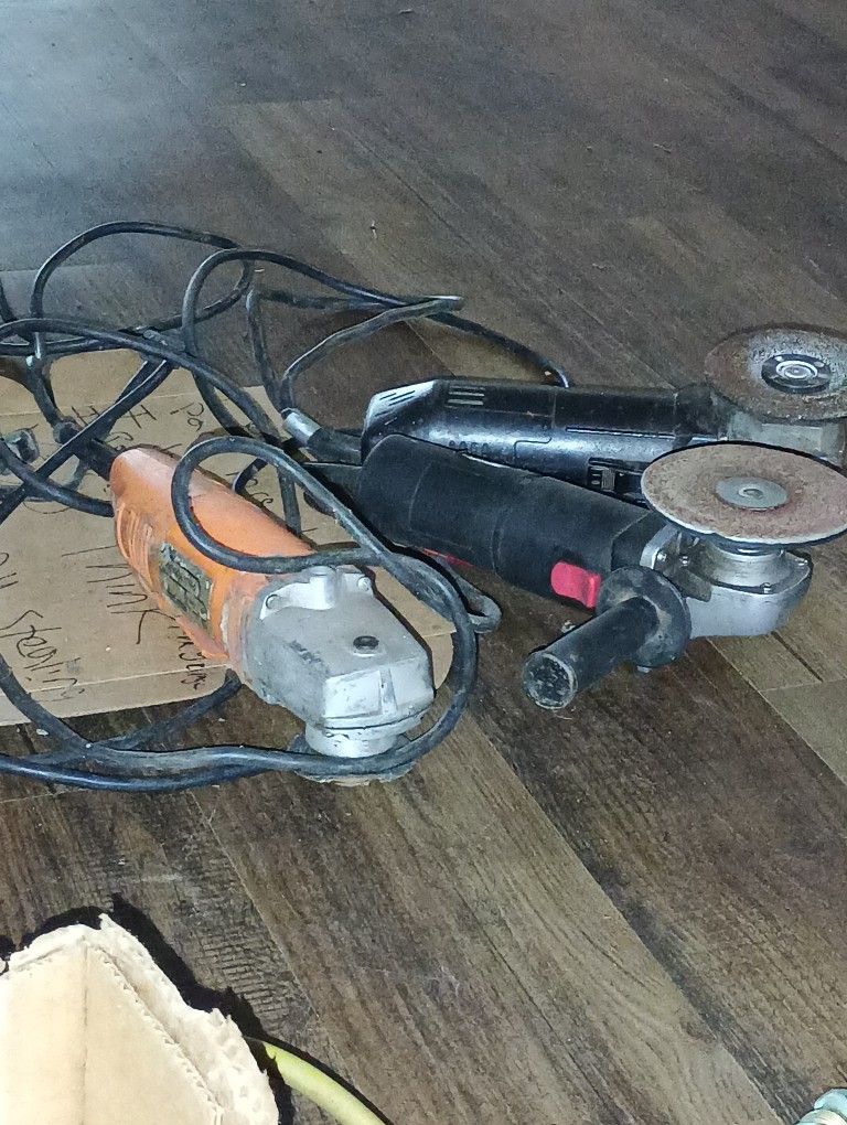 3 Grinders