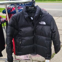 BRAND NEW WITH TAGS!! North Face Jacket Womens Size LG
