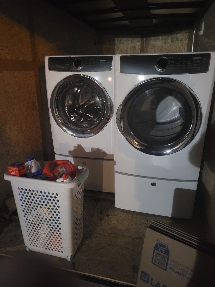 Electrolux  Washer And Dryer 