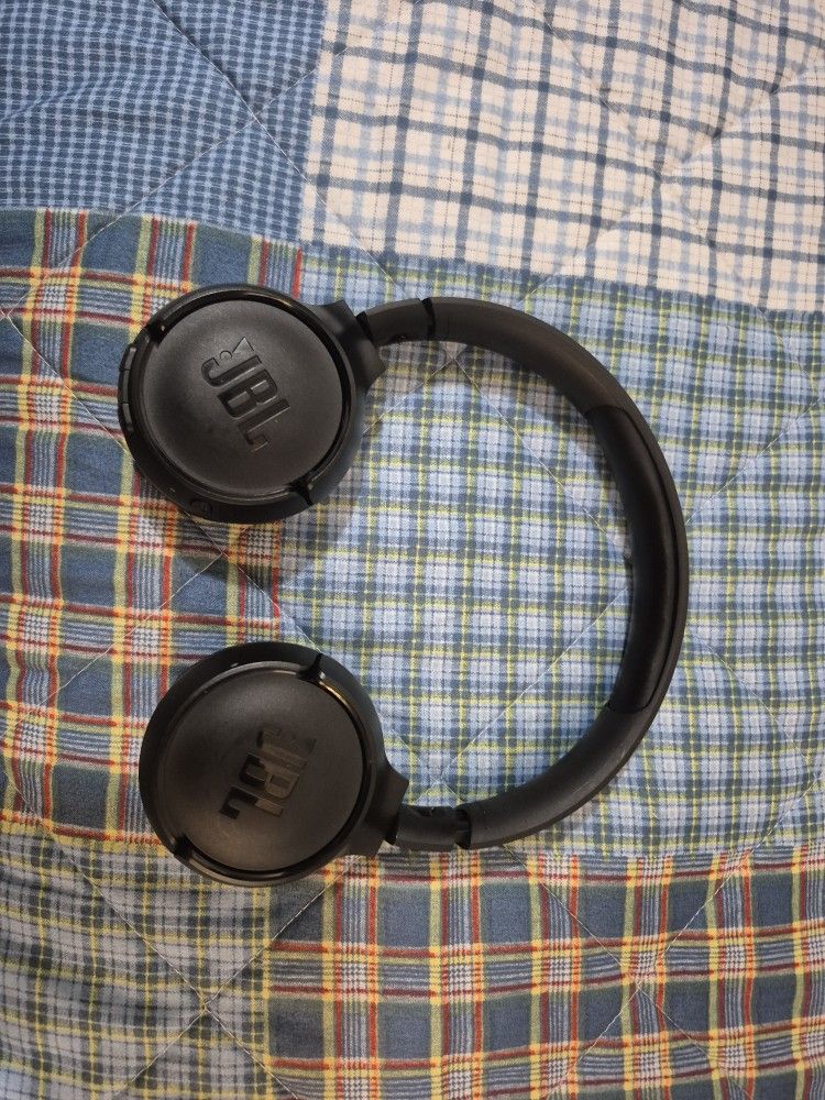 JBL Wireless Headphones
