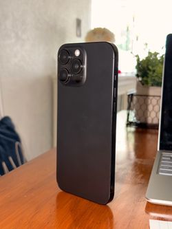 iPhone 16 Pro max 256 gigs