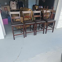4 Counter Height Stools
