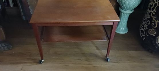 MCM End TABLE