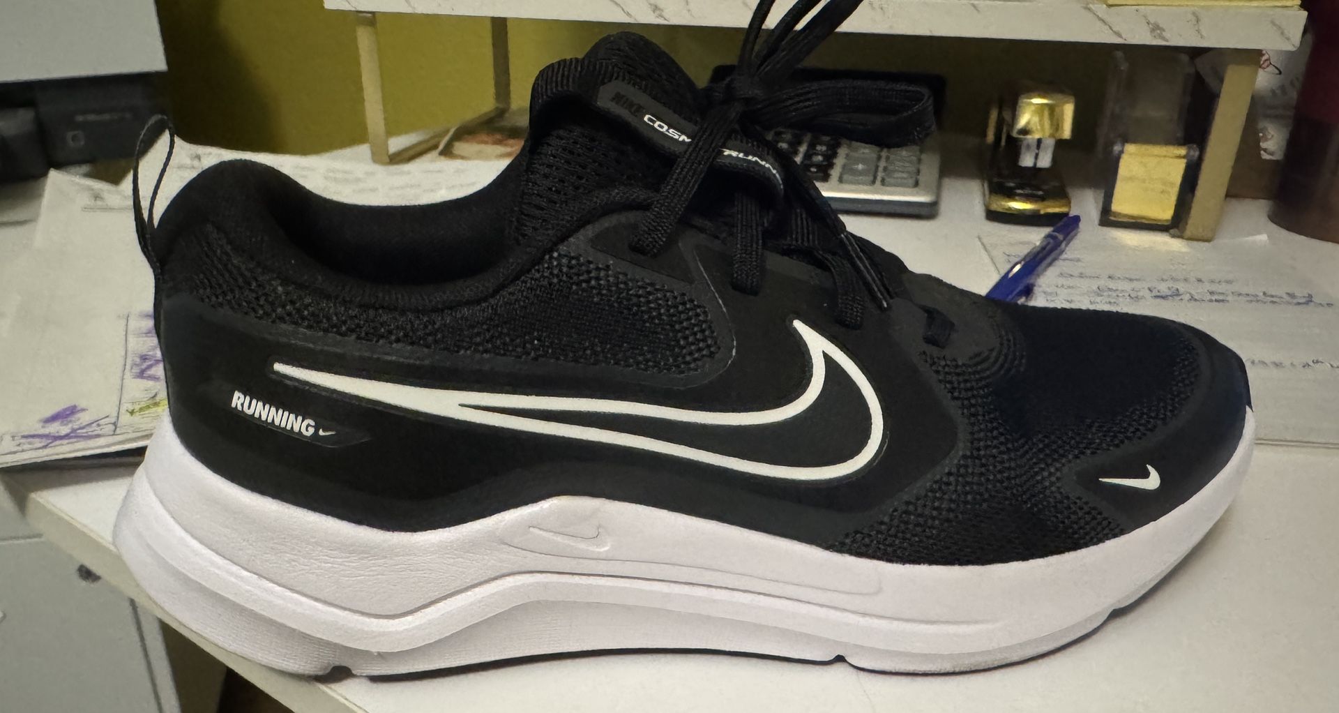 Nike Cosmic Runner - Size 6Y