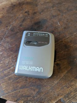 Sony Walkman cassette and AM/FM tuner