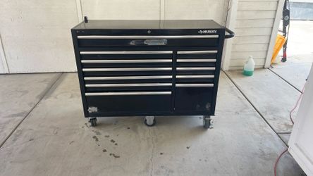 Tool chest
