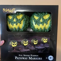 Green Pumpkins Spooky Pattern Pathway Markers