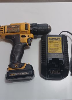 12V. Dewalt Drill