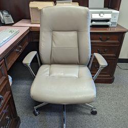 Beautiful office chair