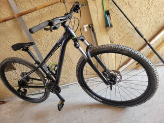 XS frame Cannondale Trail Disc brake Suspension