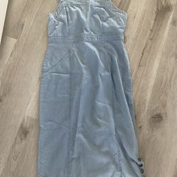 Size Medium Women's Jean Dress