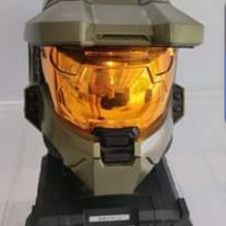 Halo 3 Legendary Helmet Stand With 3 Games 