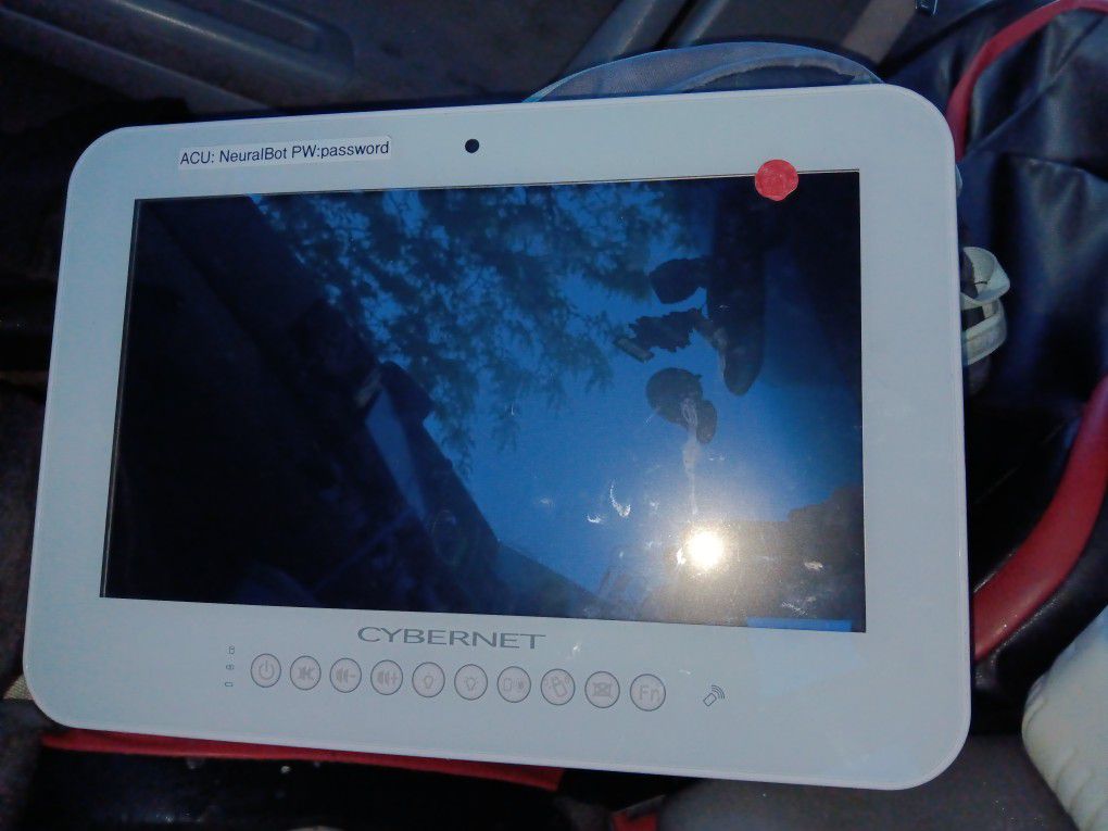 Cybernet Nova Signal 18inch Touchscreen Tablet