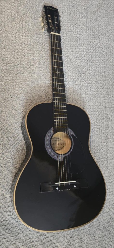 ACOUSTIC GUITAR $59