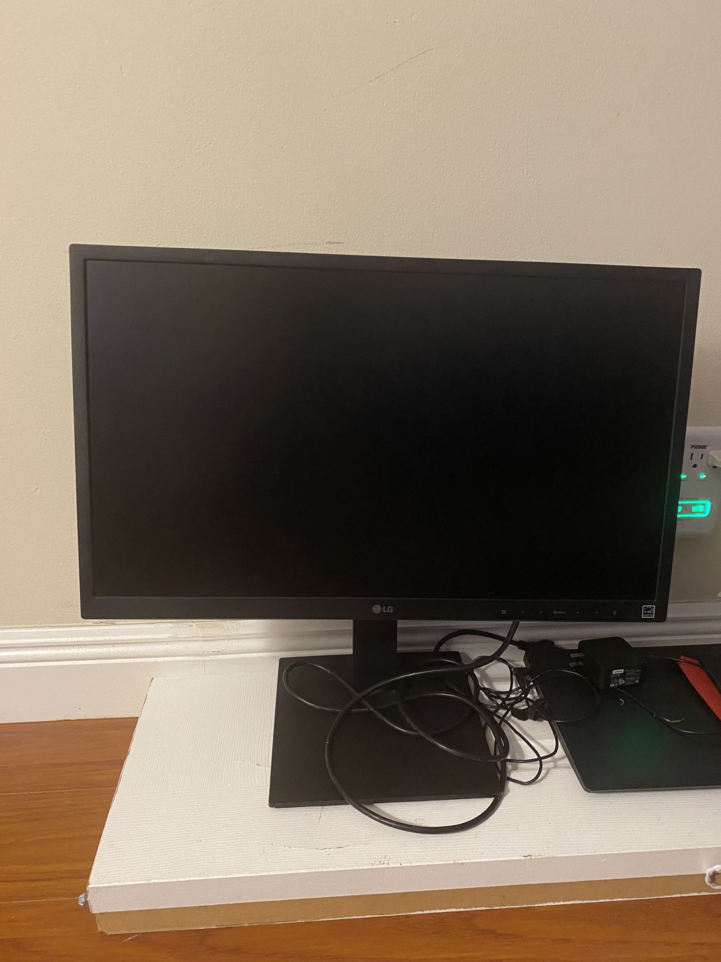 LG Monitor