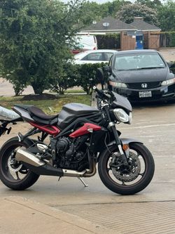 2015 Triumph 675 street triple r