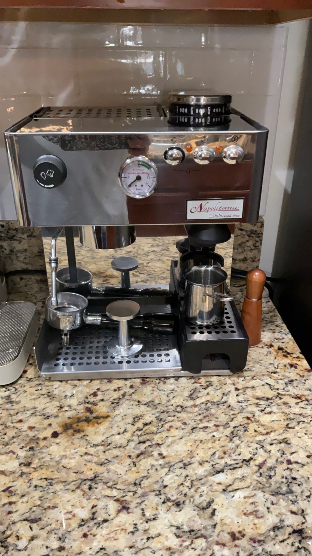 Lapapavoni Espresso Machine