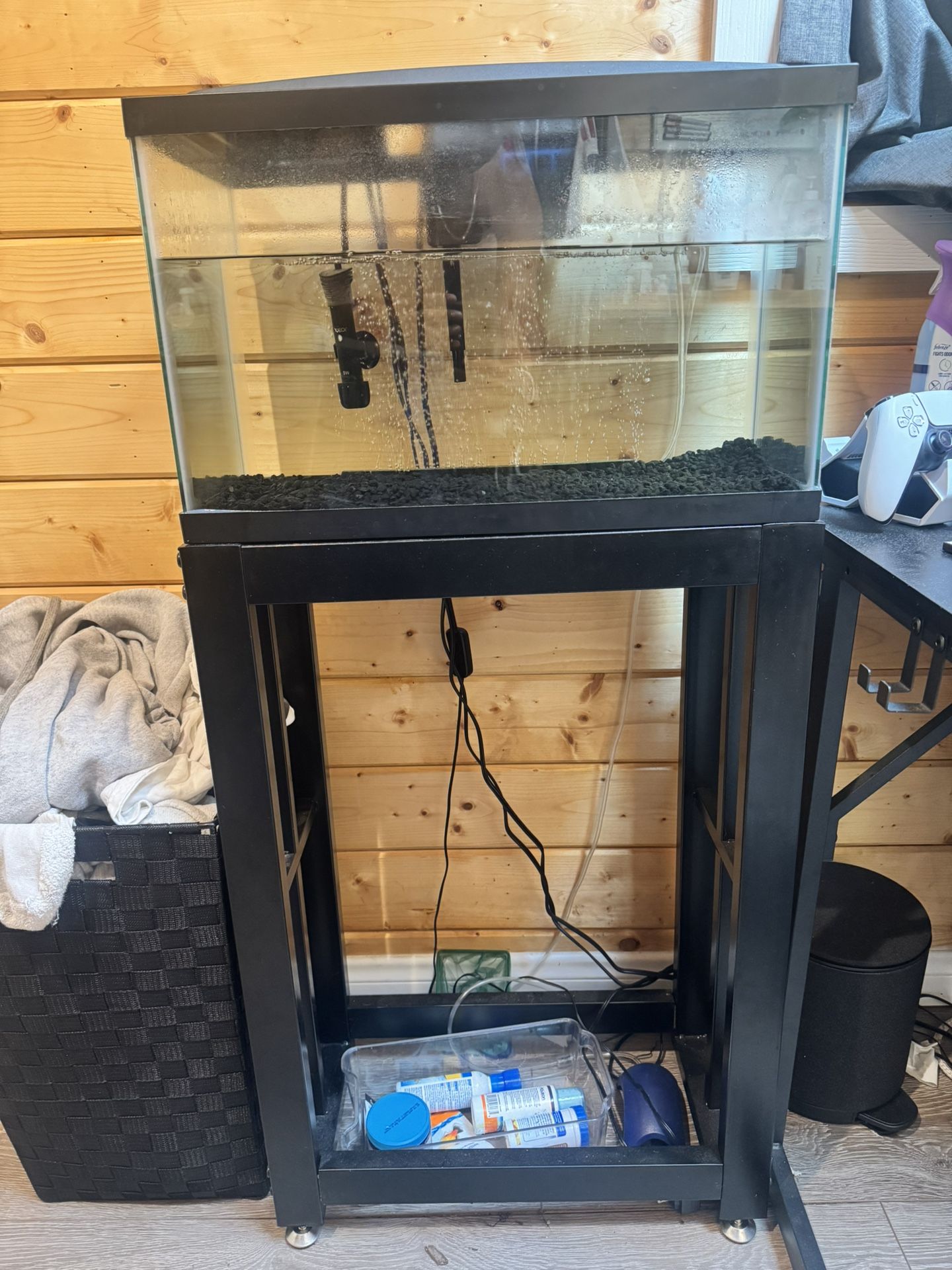 10 gallon fish tank with stand