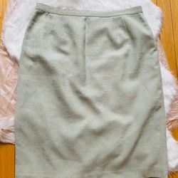 Light Green Women's Classic Pencil Skirt Size 14