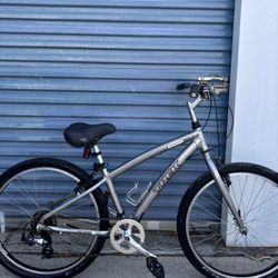 Trek navigator 1.0 Comfort/Cruiser Bike 