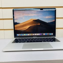 MacBook Pro 2018 16gb Ram 256gb SSD 