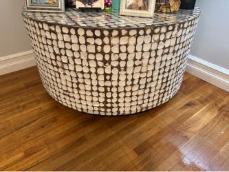 Statement furniture coffee table- fixed price